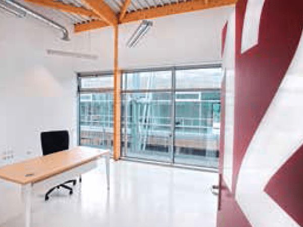 Bureaux en pépinière d'entreprises à Vélines