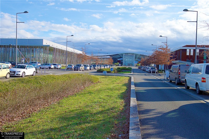 Vente terrain de 1 000 à 20 000 m2 à Assat, Zone Aéropolis