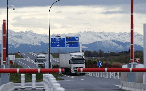 Vente terrain de 1 000 à 15 000 m2 à Thèze-Miossens