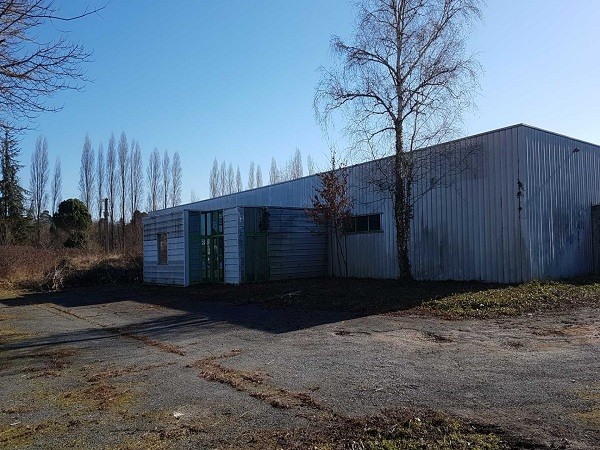 A vendre - A louer - Bâtiment industriel 1 400m² (24)