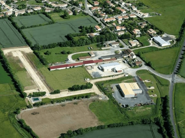 A vendre par lots - 3ha de terrains - Surgères (17)
