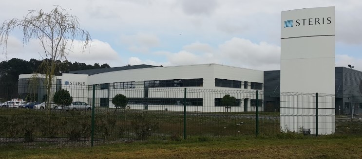 Beau site industriel dans le matériel chirurgical à reprendre : 7000 m² sur 2,7 ha au Haillan (33)