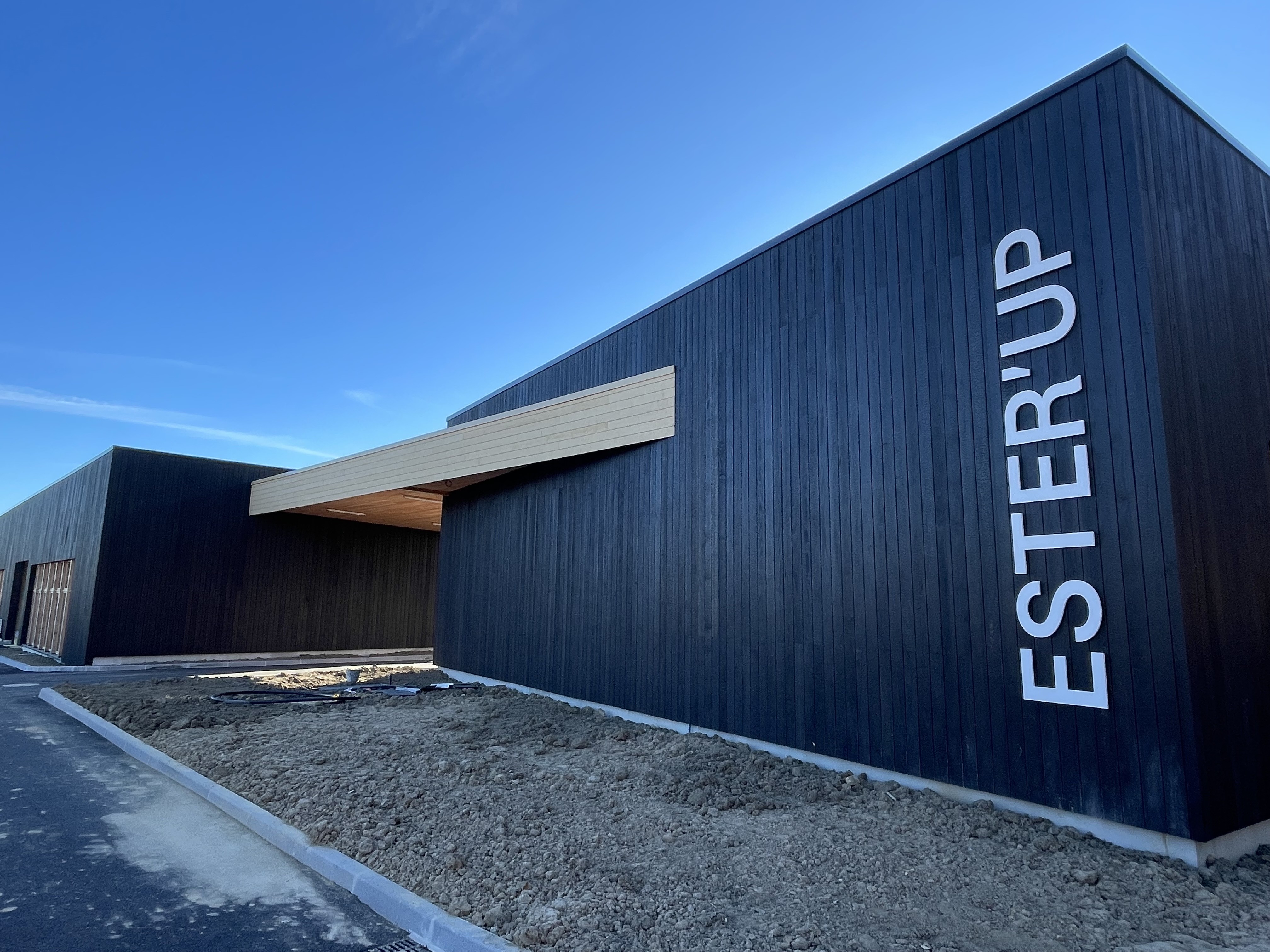 Ester'Up, espaces modulables de 150 à 500 m² au sein du Parc Ester Technopole - Limoges (87)
