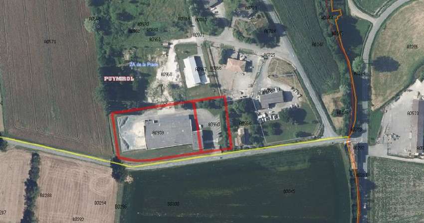 Bâtiment avec atelier et bureaux de 1698 m² à vendre près Agen (47)